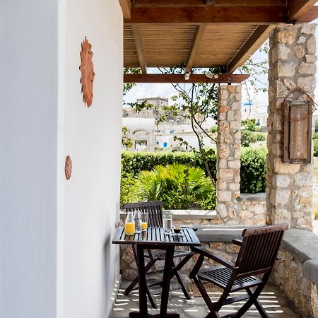 Earino Suites And Villa Akrotírion Exterior foto